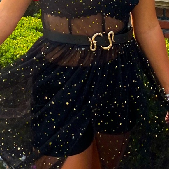 Showpo Black and Gold Star Maxi Dress - Picture 4 of 8